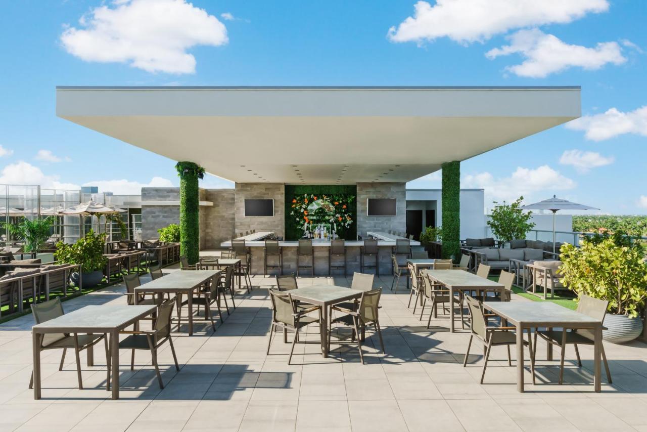 Costa Hollywood Beach Resort - An All Suite Hotel Exteriör bild